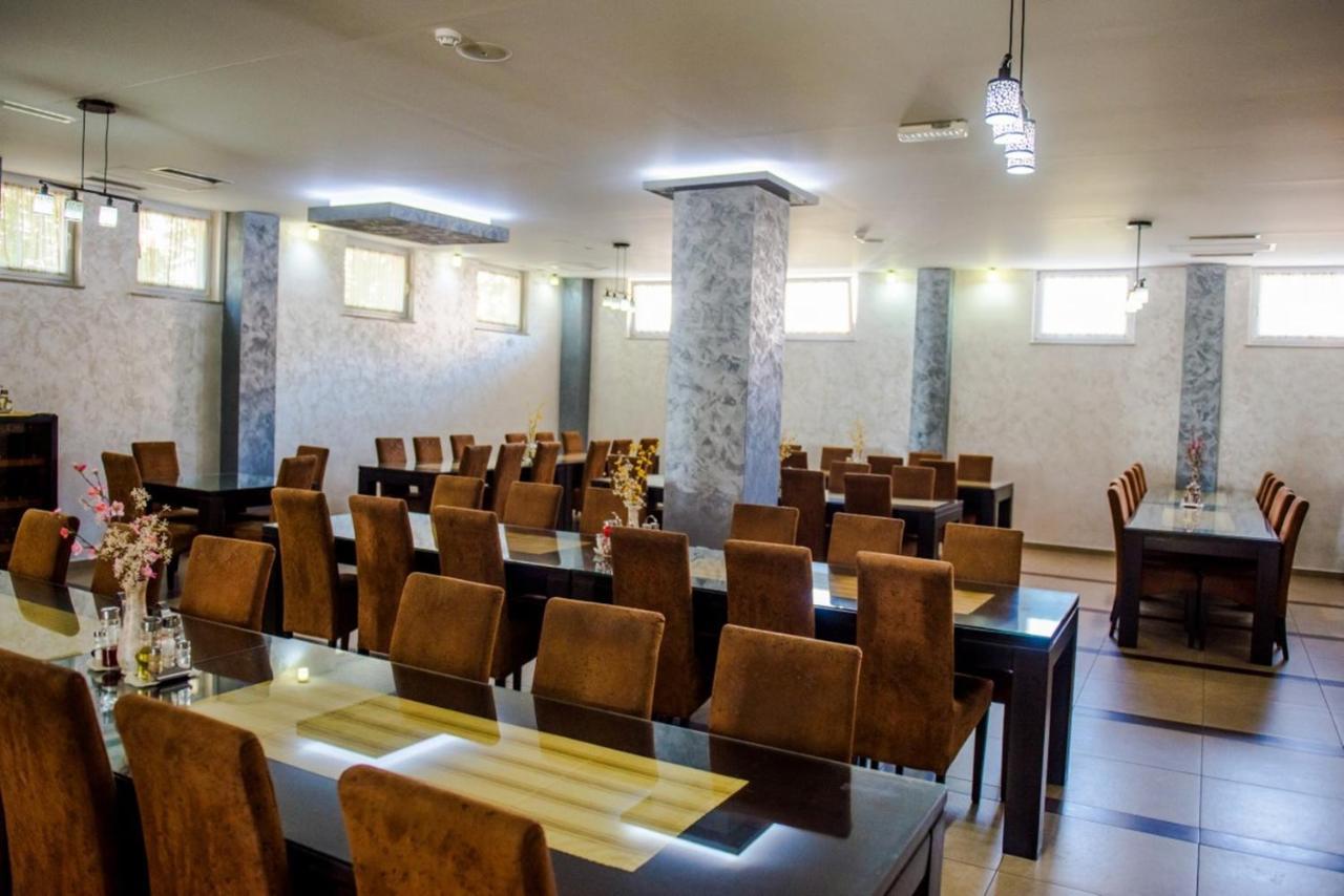 Hotel Villa Monako Меджугорье Экстерьер фото